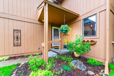 7621 Cottonwood Ln unit 13, Dexter, MI 48130 - photo 3