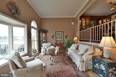 5538 Beaconsfield Ct, Burke, VA 22015 - photo 6