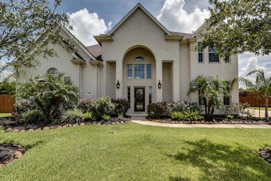 2220 Lakeway Dr, Friendswood, TX 77546 - photo 2