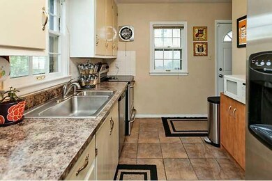 1146 56th St, Des Moines, IA 50311 - photo 7