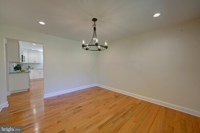 8002 Mckenstry Dr, Laurel, MD 20723 - photo 2