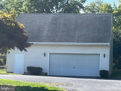 794 Deer Mountain Dr, Harpers Ferry, WV 25425 - photo 3