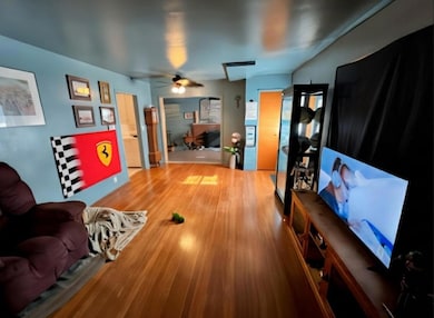 390 E Gray St, Martinsville, IN 46151 - photo 3