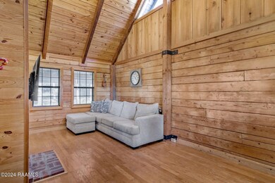 6-web-or-mls-1102 Toby Mouton Rd-6