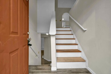 5678 Earnings Dr, Columbus, OH 43232 - photo 2