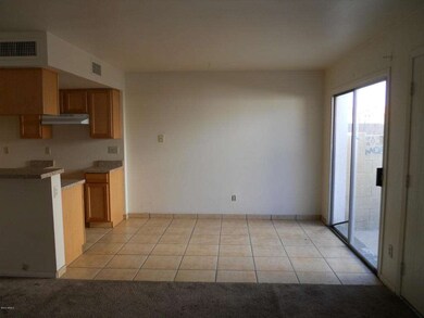 Eat-In Kitchen/Dining