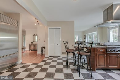 201 Springbrook Dr, Silver Spring, MD 20904 - photo 6