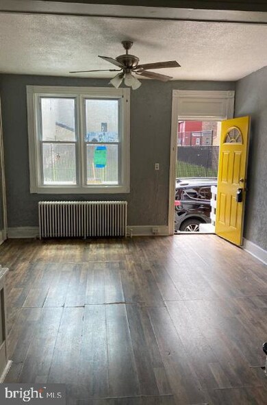 526 Locust St, Lancaster, PA 17602 - photo 2