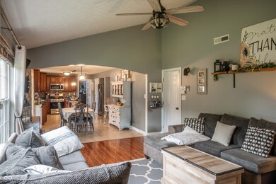 1713 Williamsburg Cir, Franklin, IN 46131 - photo 5