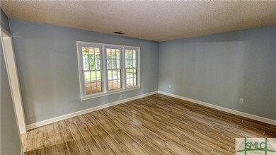 140 Farringdon Cir, Savannah, GA 31410 - photo 5