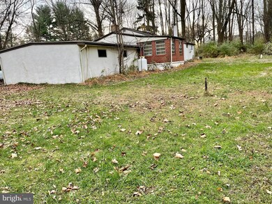 1061 Smithbridge Rd, Glen Mills, PA 19342 - photo 2
