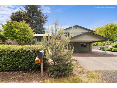 904 E Crestview Dr, Newberg, OR 97132 - photo 2