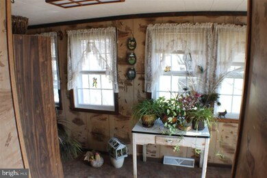 18079 Zeigler School Rd, Stewartstown, PA 17363 - photo 5