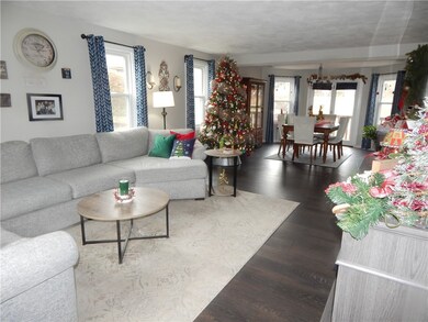 202 Brookhaven Ln, Woonsocket, RI 02895 - photo 4