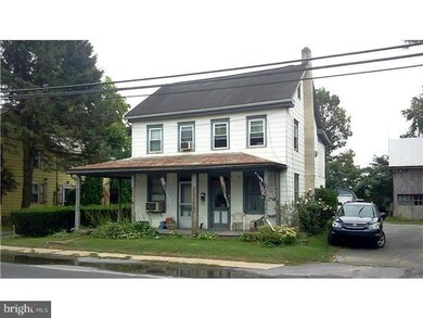 148 W Main St, Leola, PA 17540 - photo 2