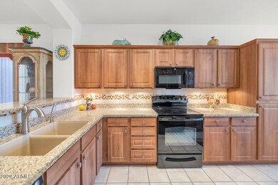 10352 W Potter Dr-large-009-014-10352 W