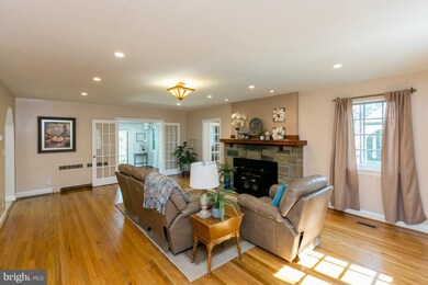 313 Montgomery St, Laurel, MD 20707 - photo 4