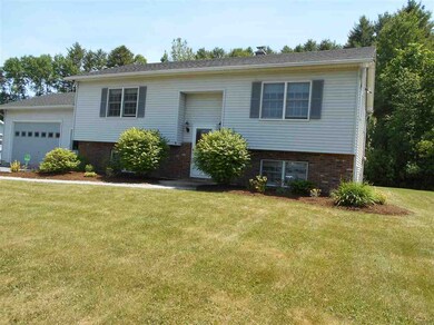 121 Laurel Dr, Saint Johnsbury, VT 05819 - photo 3
