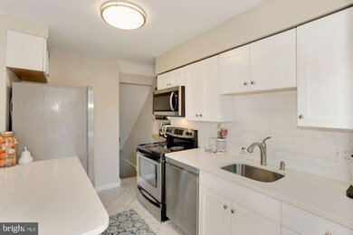 3224 S Utah St, Arlington, VA 22206 - photo 7