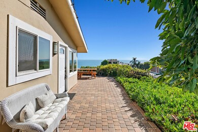 22609 Pacific Coast Hwy unit 1/2, Malibu, CA 90265 - photo 3