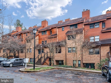 7515 Weather Worn Way unit E, Columbia, MD 21046 - photo 2