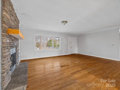 1020 Blanton St, Columbus, NC 28722 - photo 3