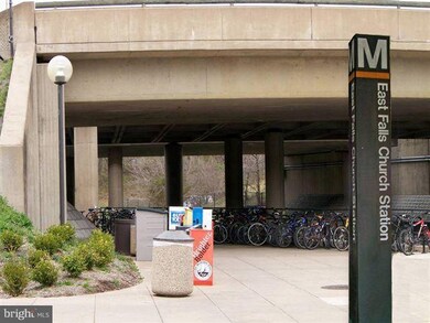 6714 Osborn St, Falls Church, VA 22046 - photo 7