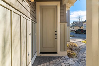 11090 Desert Sky Loop, Redmond, OR 97756 - photo 3