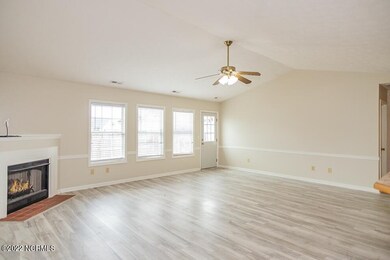 913 Gum Branch Ct, Havelock, NC 28532