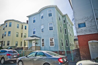 31 Suffield St, Worcester, MA 01610 - photo 3