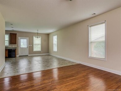 133 Wyatt St, Asheville, NC 28803 - photo 6