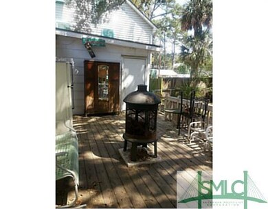Other. Awesome Deck in Large Fenced Back