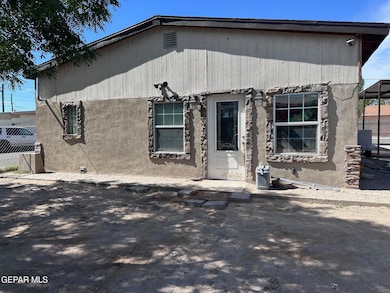 15215 Los Angeles, Fabens, TX 79838 - photo 6