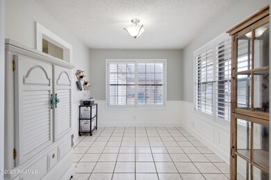 909 Rosedown Ln-7