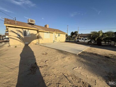214 Madison St, Bakersfield, CA 93307 - photo 3