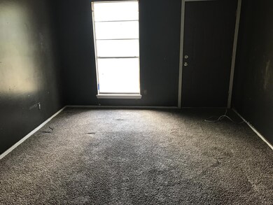 13 Chickasaw St, Laurel, MS 39440 - photo 2