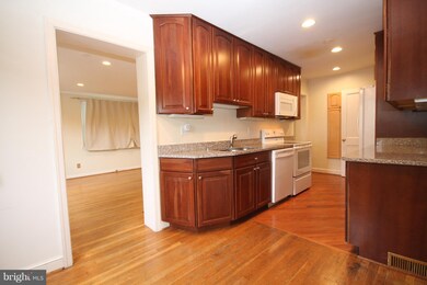 6131 Williamsburg Blvd, Arlington, VA 22207 - photo 3