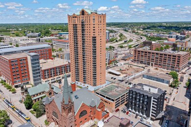 The Pointe unit R1410, Saint Paul, MN 55101 - photo 4