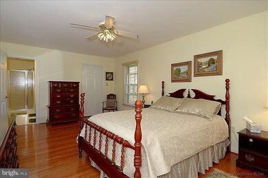 9011 Scott St, Springfield, VA 22153 - photo 6