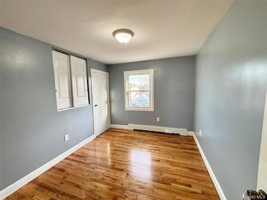 143-12 257th St unit 2nd Floor, Jamaica, NY 11422 - photo 5