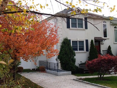 3220 Richmond Rd, Staten Island, NY 10306 - photo 2