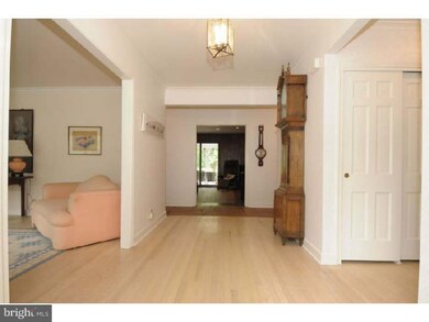 808 Edwin Ln, Bryn Mawr, PA 19010 - photo 3