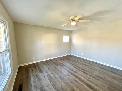 1406 Holly Ct, Hopkinsville, KY 42240 - photo 2