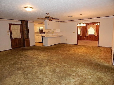 901 Broad St, Columbia, MS 39429 - photo 6