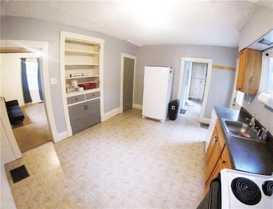Convenient built-ins add to the original charm...
