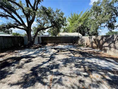 5487 Sawyer Rd unit B, Tampa, FL 33634 - photo 6