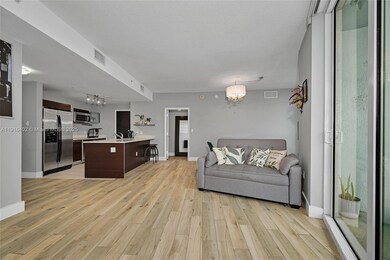 Quantum On the Bay unit 4019, Miami, FL 33132 - photo 3