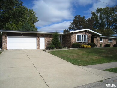 125 27th Ave, Moline, IL 61265 - photo 2
