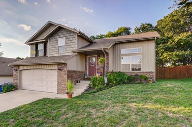 1215 W Robin-3