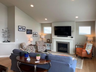 10411 Hollow Aspen Ln, Fitchburg, WI 53593 - photo 6